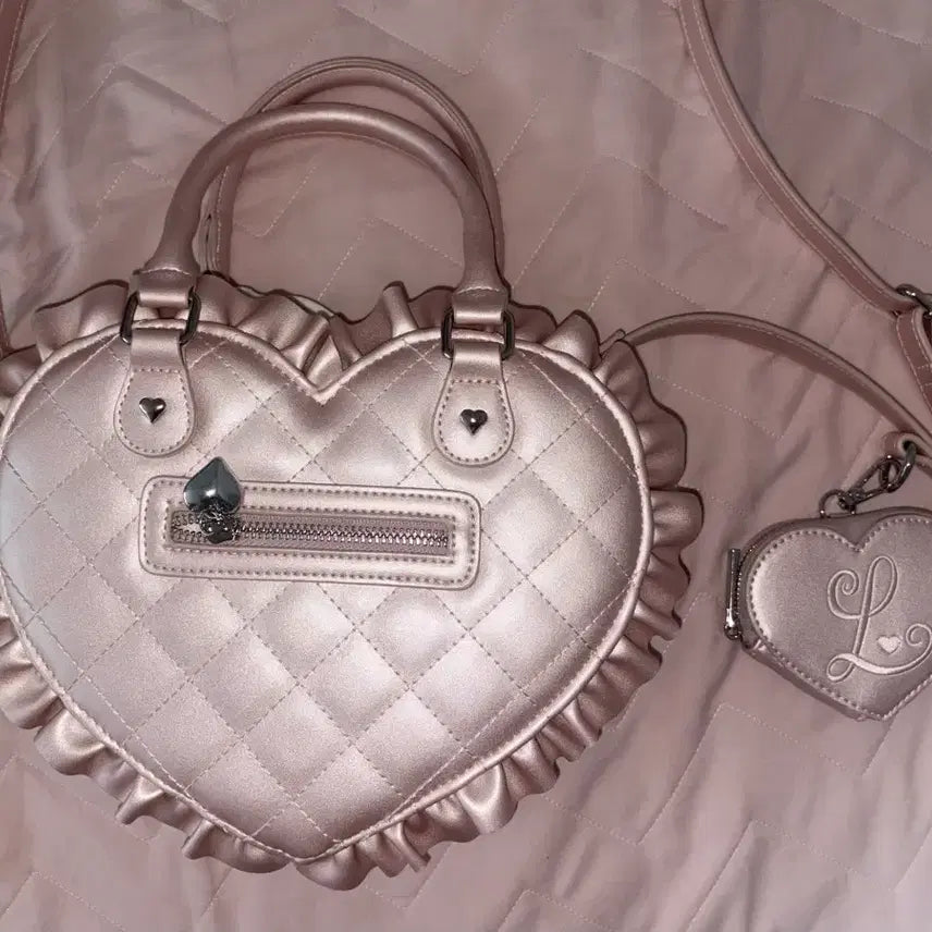 [BUNJANG] Lorimi Heart Quilting Bag with Coin Pouch / 멜피메모리 바이 로리미 하트 퀼팅백 양산형 지뢰계 로리타 이타백