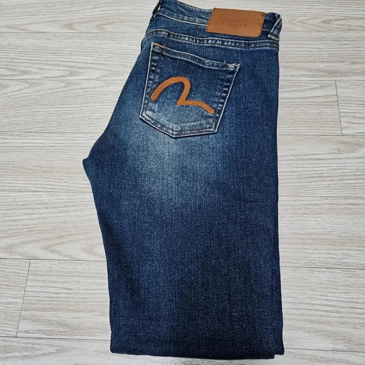 [BUNJANG] EVISU Denim Jeans / 에비수 데미지 워싱 데님 청바지