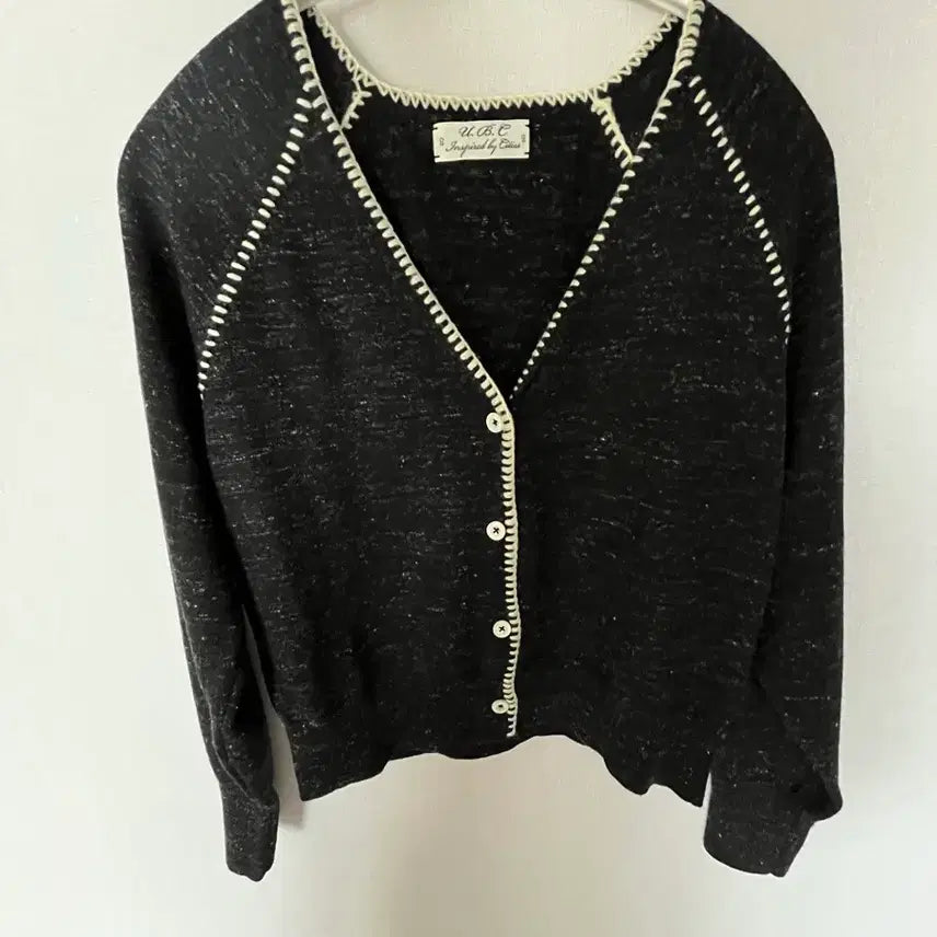 [BUNJANG] URBANIC30 Buttonhole Stitch Cardigan Charcoal / 얼바닉30 버튼홀 스티치 가디건 차콜