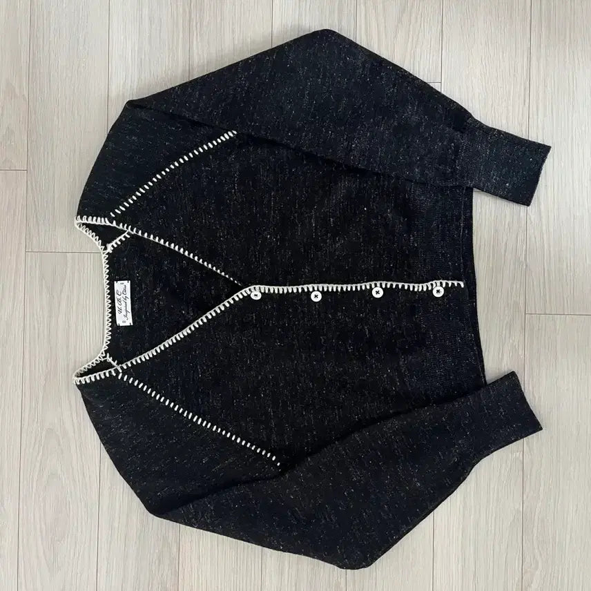 [BUNJANG] URBANIC30 Buttonhole Stitch Cardigan Charcoal / 얼바닉30 버튼홀 스티치 가디건 차콜