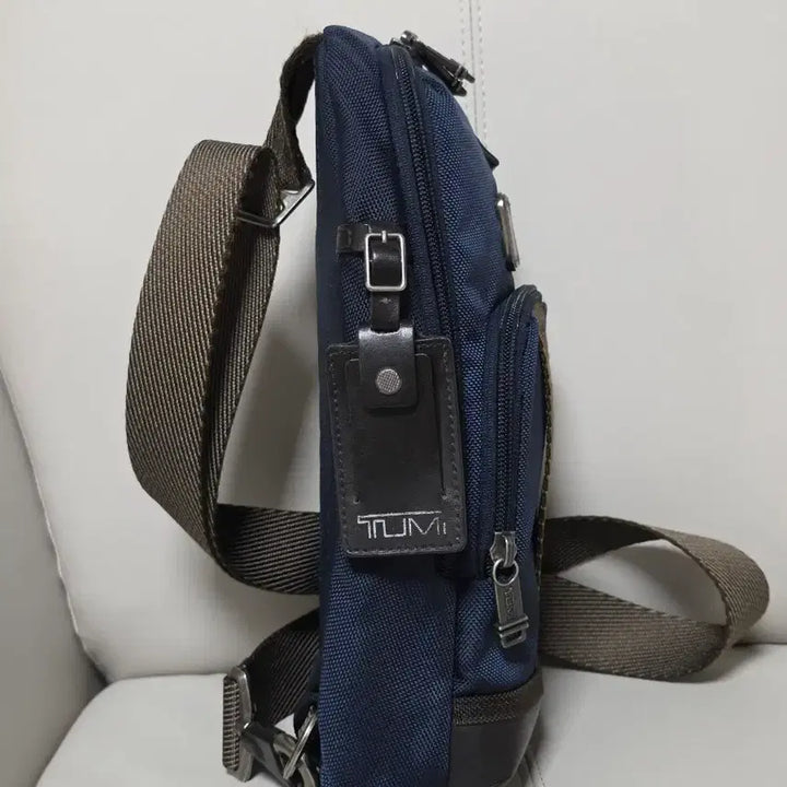 [SOLD OUT] [정품] 투미(TUMI) 알파 브라보 슬링백 네이비