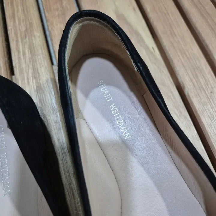 [BUNJANG] Stuart Weitzman Black Suede Flat Shoes US 6 / 스튜어트 와이츠먼 블랙 스웨이드 플랫슈즈