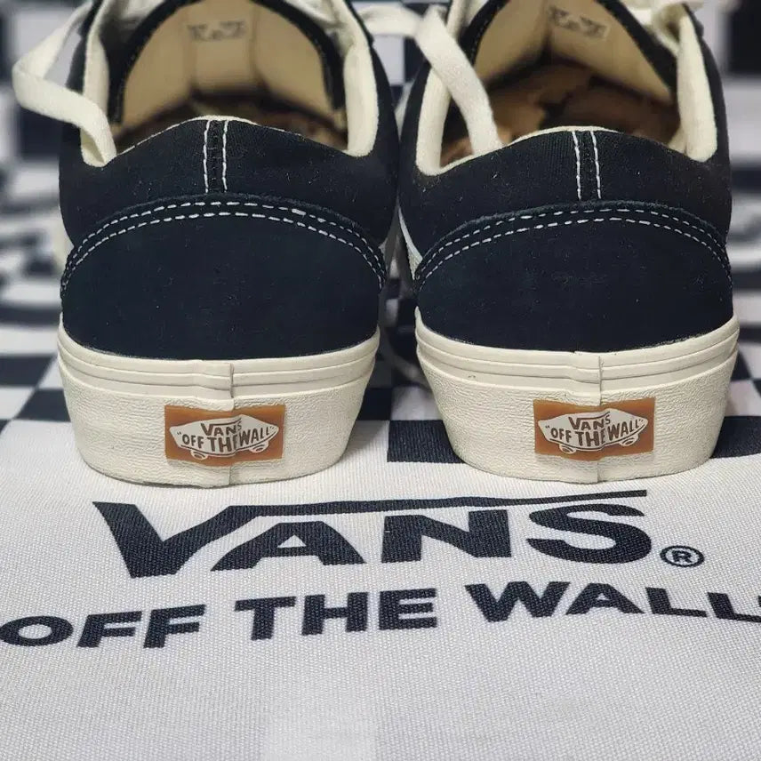 [SOLD OUT] 반스 올드스쿨 스니커즈 (Vans Old Skool) 270mm