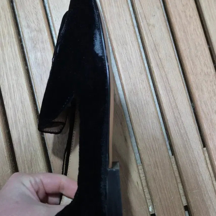 [BUNJANG] Banana Republic Black Velvet Loafers / 바나나 리퍼블릭 블랙 벨벳 로퍼
