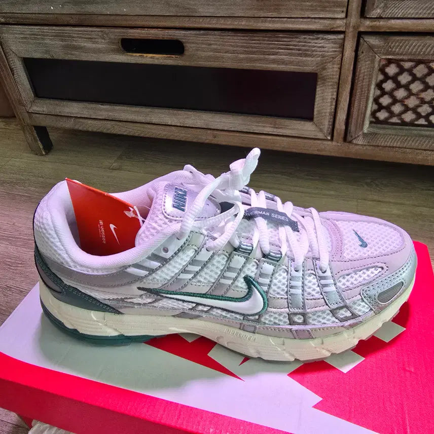[BUNJANG] Nike P-6000 Running Shoes (Size 260) / 나이키 P-6000 새상품 (미착용) 사이즈 260 운동화
