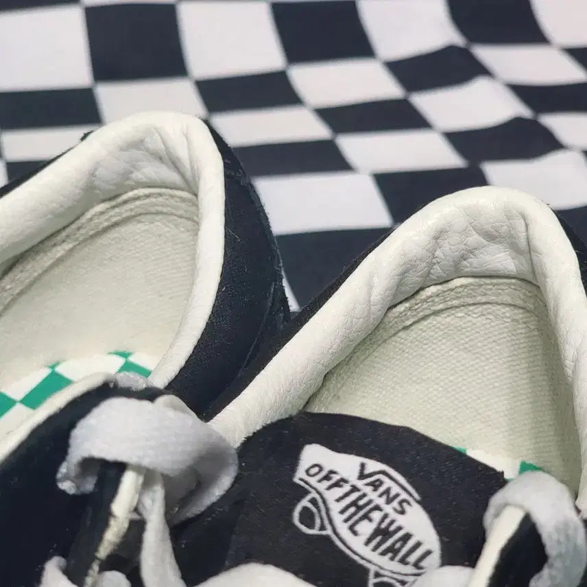 [BUNJANG] Vans Skate Low Black Sneakers / 반스 마켓 스케이트 로우 블랙 230mm