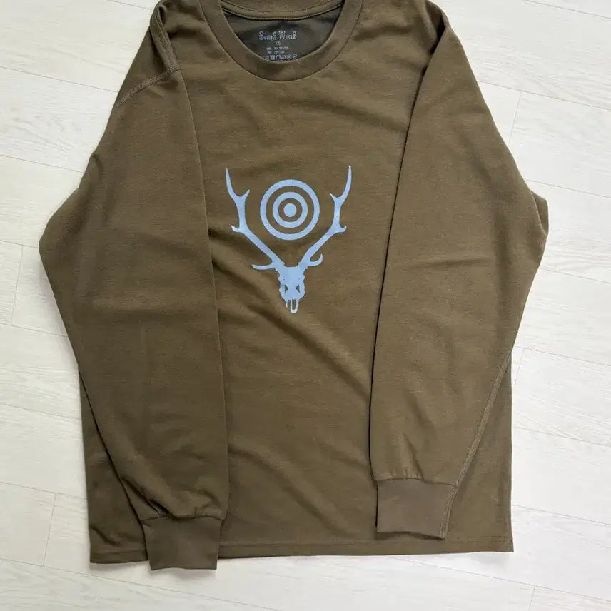 [BUNJANG] Nam Isseopal Long Sleeve T-shirt Olive / 남이서팔 롱슬리브