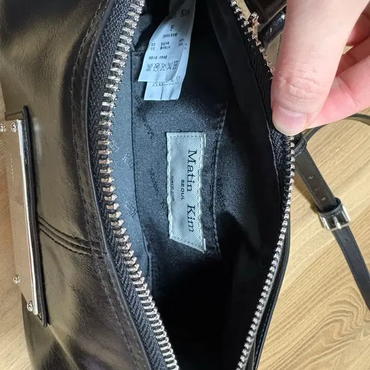 [BUNJANG] Matinkim Buckle Strap Two-Way Mini Bag / 마뗑킴 버클 스트랩 투웨이 미니백 새제품