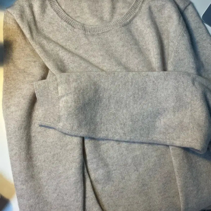 [BUNJANG] Brandy Melville Knit Sweater / 미착용 새상품) 일본 브랜디멜빌 니트