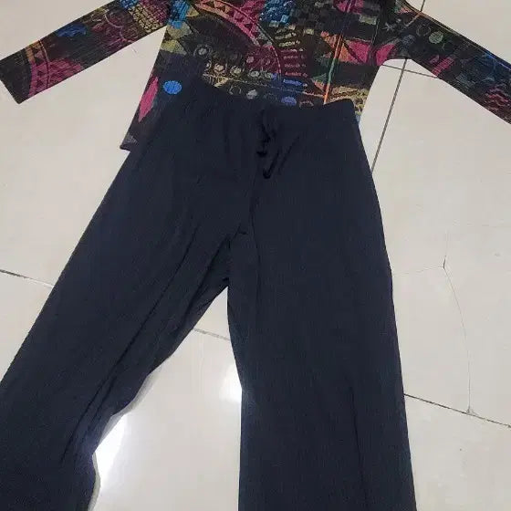 [BUNJANG] Pleats Please Long Sleeve Top and Wide Pants Set / 플리츠플리즈 반목 긴팔과 와이드팬츠