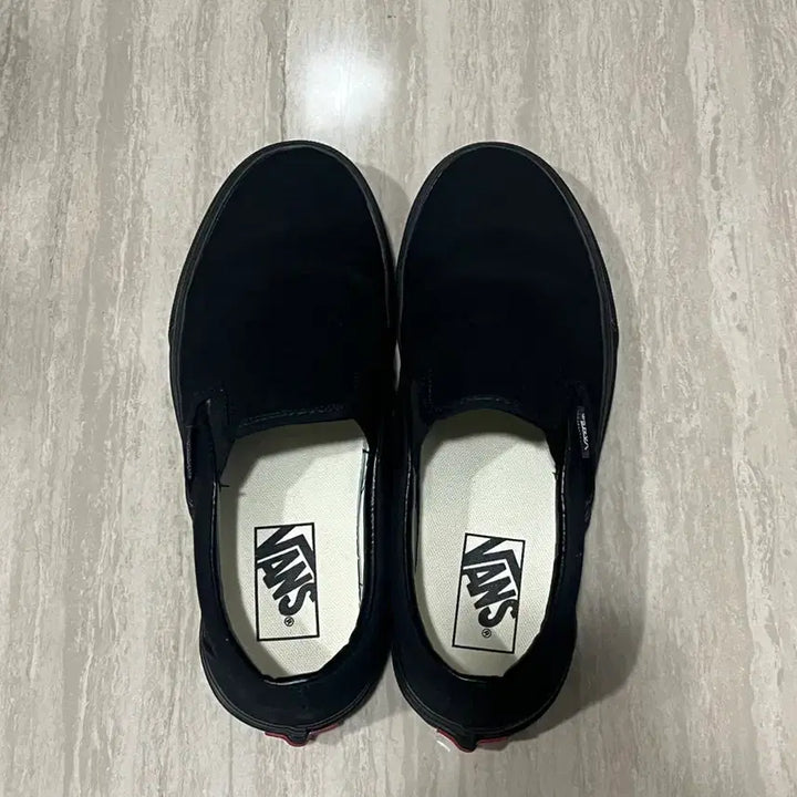 [BUNJANG] Vans Old Skool Slip-On Shoes (Size 245) / 반스 올검 슬립온 245사이즈