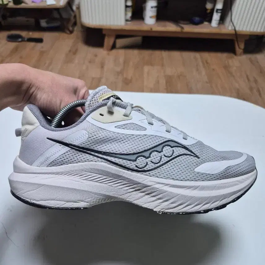 [BUNJANG] Saucony Running Shoes Gray 280 / 써코니 런닝화 그레이 280