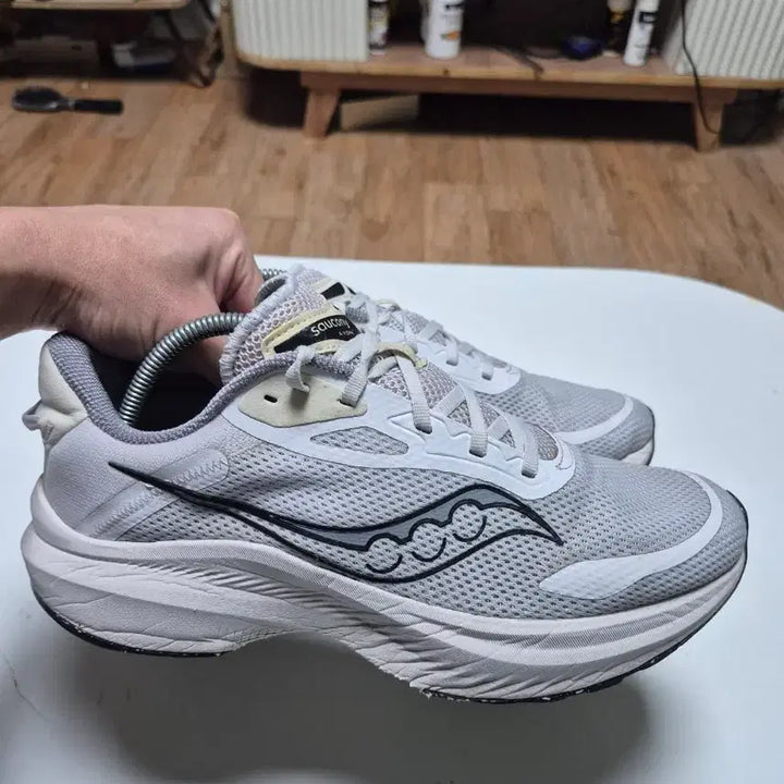 [BUNJANG] Saucony Running Shoes Gray 280 / 써코니 런닝화 그레이 280