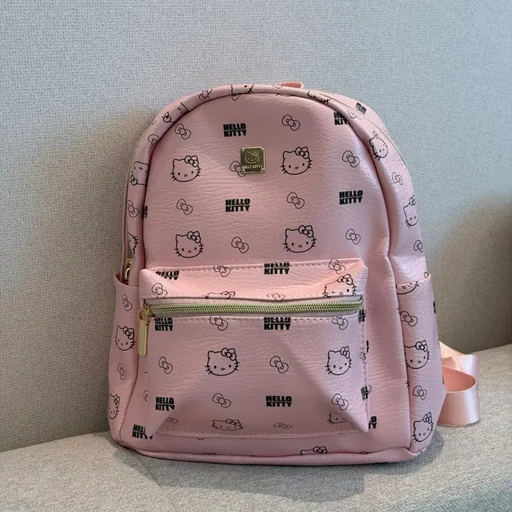 [BUNJANG] Hello Kitty Leather Backpack New / 헬로키티 가죽 백팩 새상품