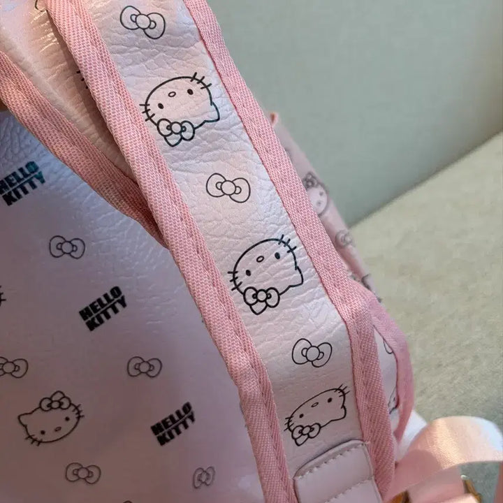 [BUNJANG] Hello Kitty Leather Backpack New / 헬로키티 가죽 백팩 새상품
