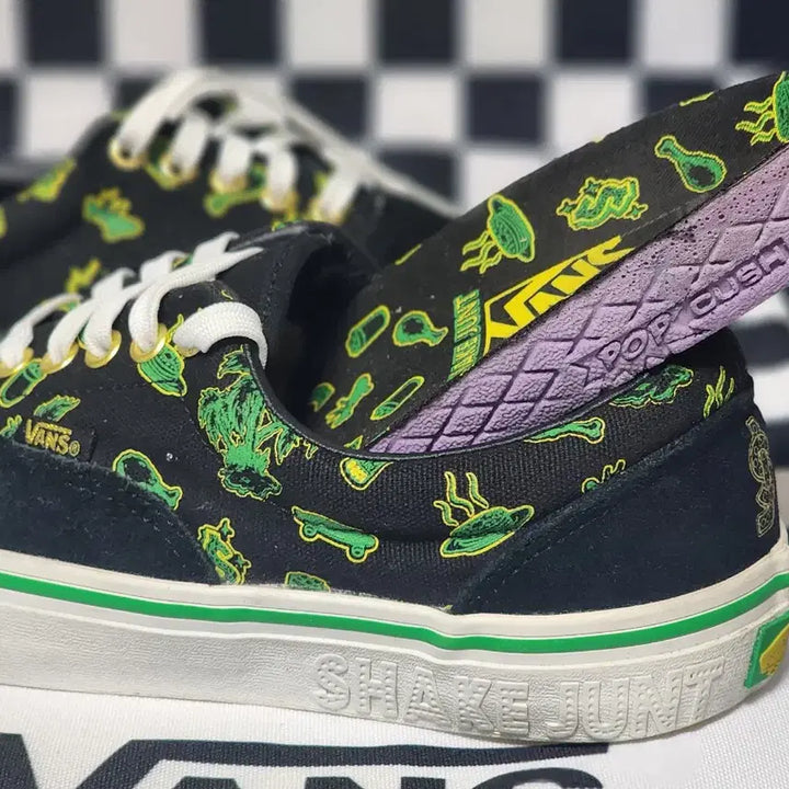 [BUNJANG] Vans Shake Junt Era Pro Sneakers / 반스 X 쉐이크전트 에라 프로 스니커즈 Shake Junt 260mm