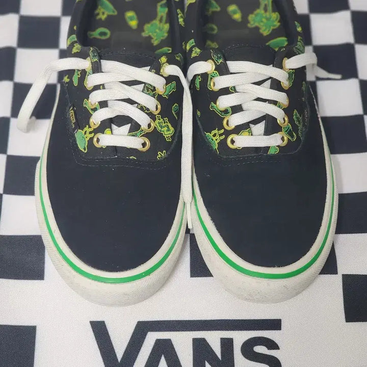 [BUNJANG] Vans Shake Junt Era Pro Sneakers / 반스 X 쉐이크전트 에라 프로 스니커즈 Shake Junt 260mm