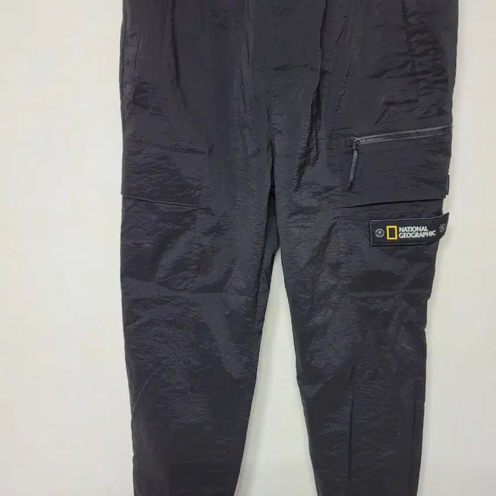 [BUNJANG] National Geographic Carbon Black Cargo Jogger Pants / 내셔널지오그래픽 블랙 카고 조거팬츠