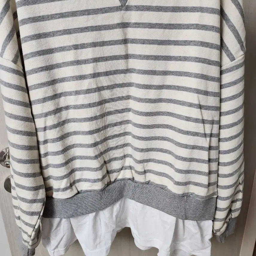 [BUNJANG] Layered Sweatshirt / 여성 레이어드 맨투맨