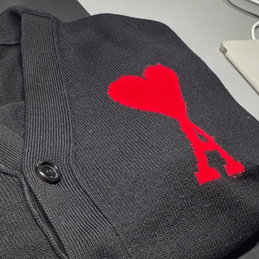 [BUNJANG] Ami Big Heart Logo Cardigan (Black) / [XL] Ami 아미 빅하트 로고 가디건 블랙(새상품급)
