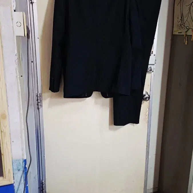 [BUNJANG] 폴메이저남성불랙봄여름정장100싸이즈바지허리34싸이즈새옷 / 폴메이저남성불랙봄여름정장100싸이즈바지허리34싸이즈새옷