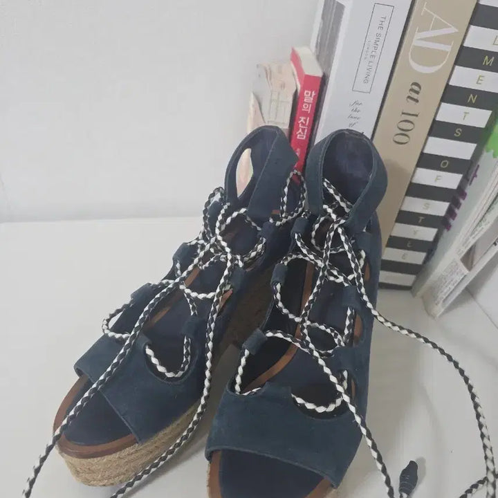 [BUNJANG] Tory Burch Espadrille Wedge Sandals Blue US 7 / 토리버치 에스파드류 웨지 샌들 블루 240 (US7) 10cm
