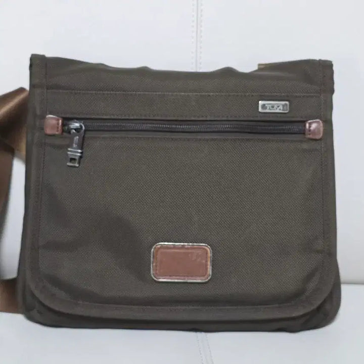 [SOLD OUT] [정품] 투미(TUMI) 알파 에스프레소 메신저백 크로스백
