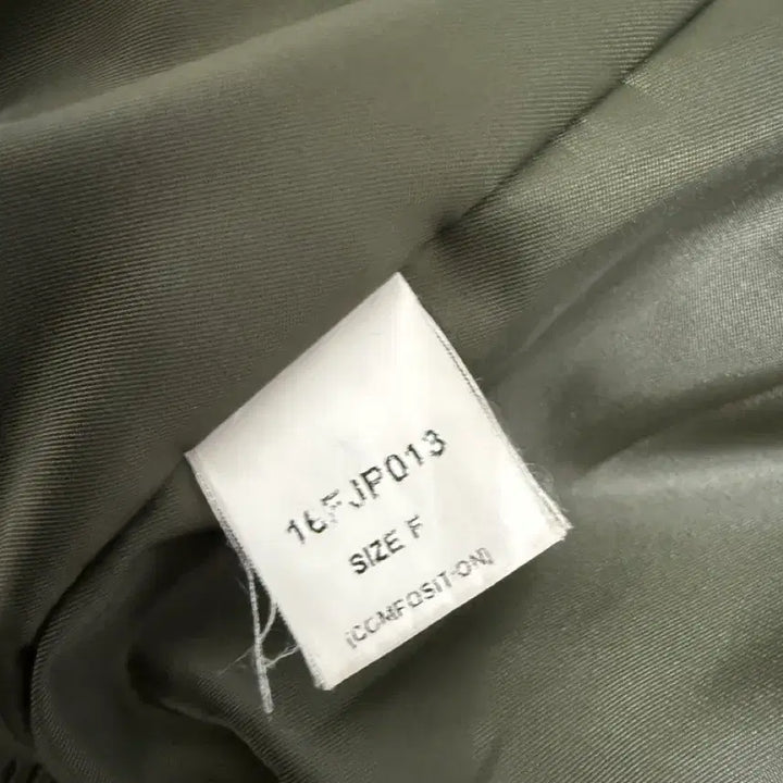 [BUNJANG] JS New York Khaki Bomber Jacket / JS뉴욕 카키색 끈 장식 봄버 자켓