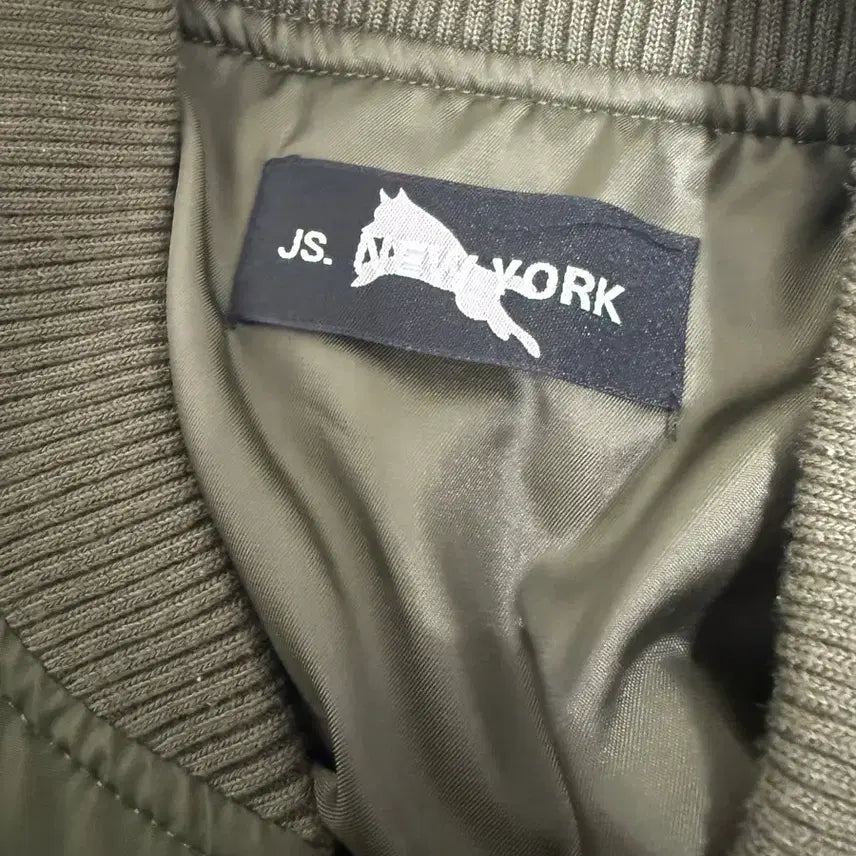 [BUNJANG] JS New York Khaki Bomber Jacket / JS뉴욕 카키색 끈 장식 봄버 자켓
