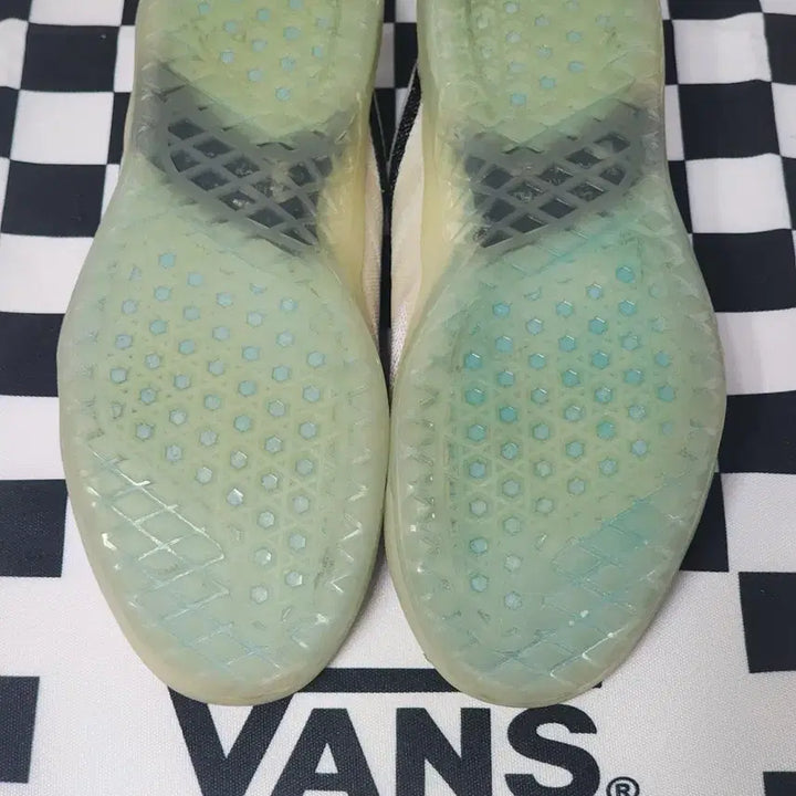 [BUNJANG] Vans EVDNT UltimateWaffle Sneakers / Vans EVDNT UltimateWaffle 스니커즈 235 상태좋음