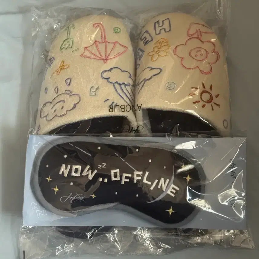 [SOLD OUT] [ 미개봉]헤비 (Hebi) 아노블리어 안대랑슬리퍼