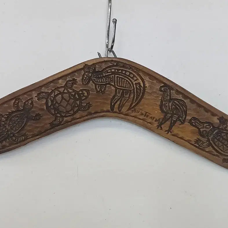 [BUNJANG] F. Rentz Signed Australian Wooden Boomerang Ornament / 빈티지 장식품 고전장난감 호주산 나무 부메랑 장식품