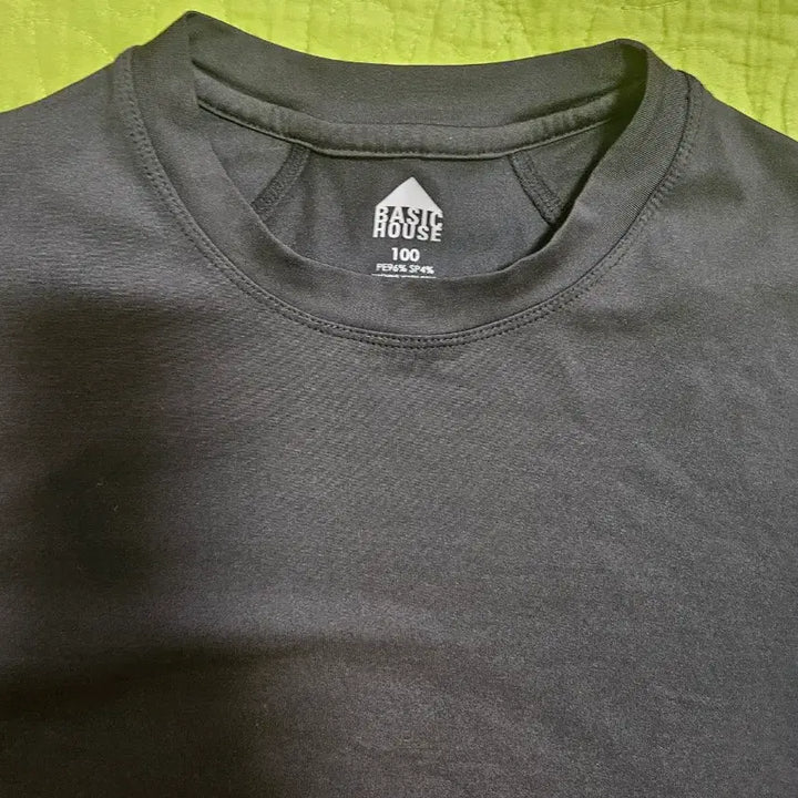 [BUNJANG] Espa Ningning Basic House Black Functional Long Sleeve T-Shirt Size 100 / 요즘 트렌드 에스파 닝닝룩 베이직하우스 블랙 기능성 긴팔 티셔츠 100
