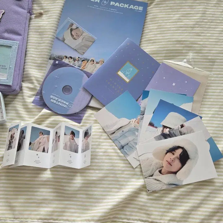 [BUNJANG] BTS 방탄소년단 윈터패키지 2020 버젼 뷔 포카 지민 프레임 포함 / BTS 방탄소년단 DVD 윈터패키지 2020  뷔 포카 지민 프레임 포함