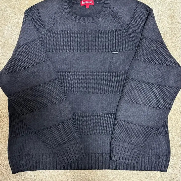 [BUNJANG] Supreme Small Box Stripe Sweater Black SS23 / 슈프림 스몰 박스 스트라이프 스웨터 블랙 -23SS