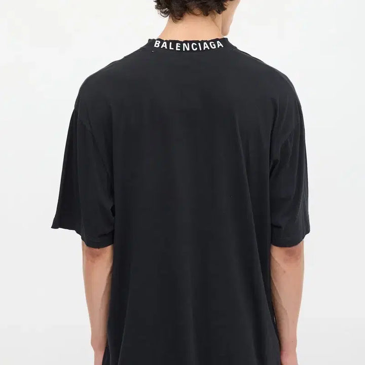 [BUNJANG] Balenciaga Medium Fit Distressed T-shirt / 발렌시아가 미디엄 핏 디스트레스드 티셔츠 페이디드 블랙 S사이즈