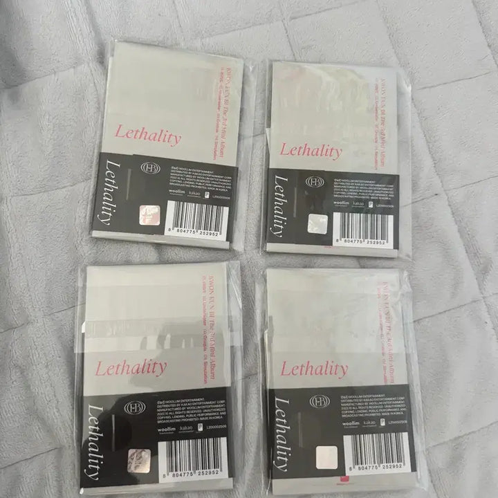 [SOLD OUT] 권은비 lethality 포카 앨범 미개봉