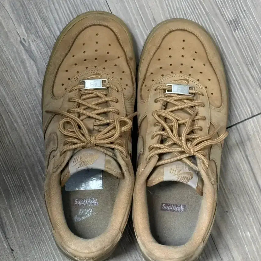 [SOLD OUT] 나이키 슈프림 된장포스 240 us6