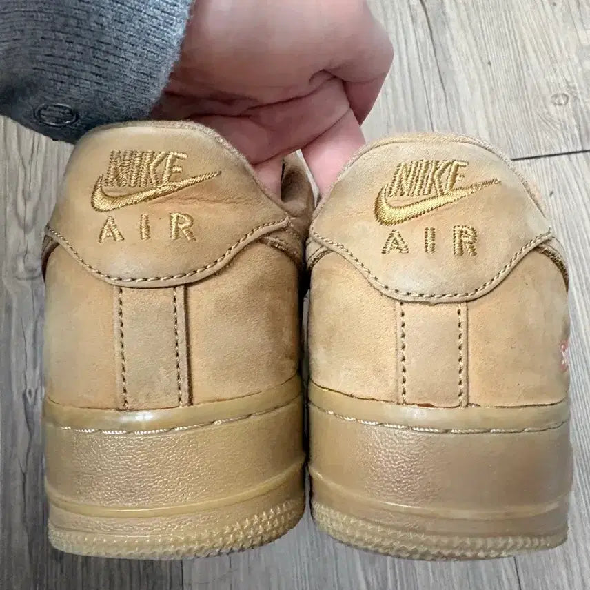 [SOLD OUT] 나이키 슈프림 된장포스 240 us6