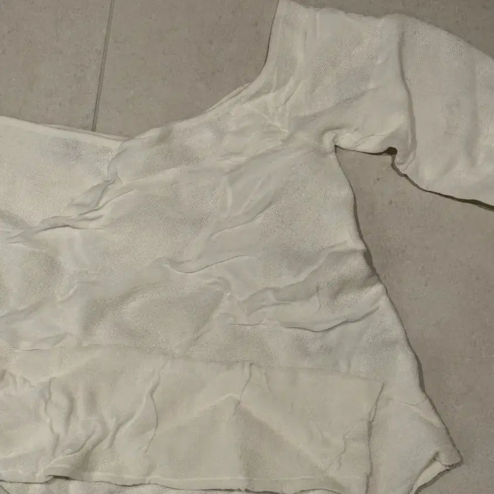 [BUNJANG] ZARA One Shoulder Ruffle Sleeveless Top / 자라 원숄더 러플 슬리브리스