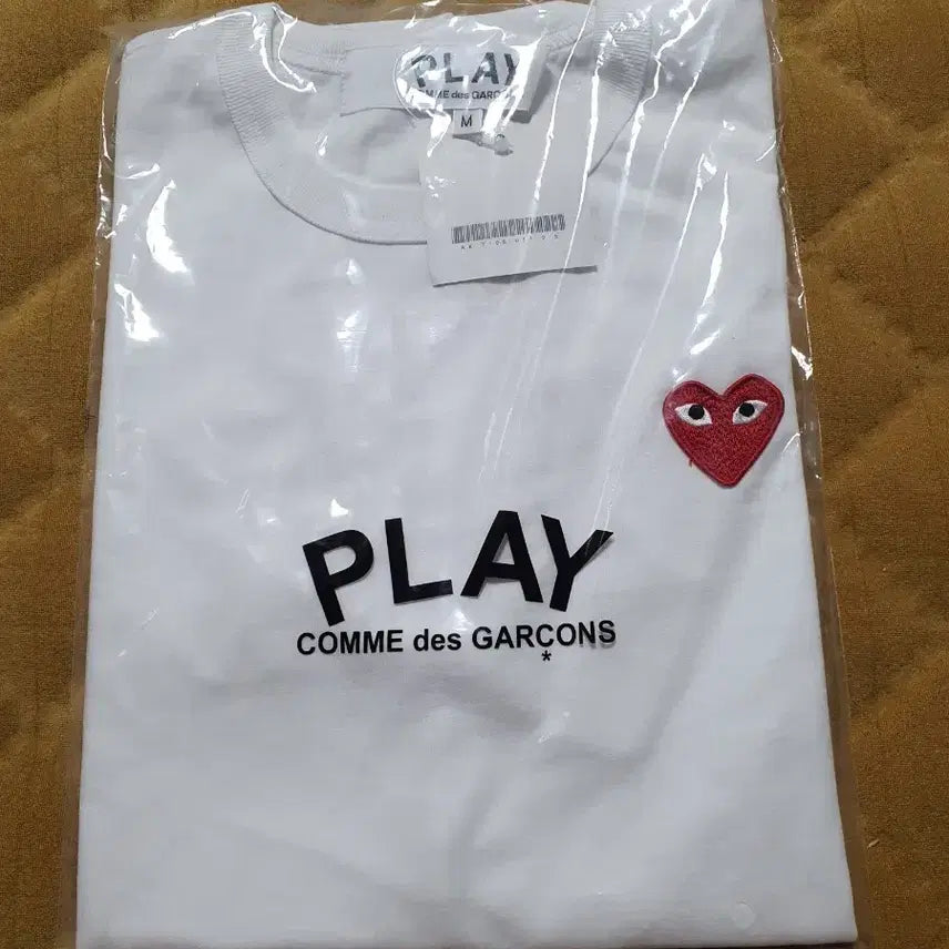 [BUNJANG] Comme des Garcons Play White Short Sleeve T-shirt (M) / 꼼데가르송 플레이 흰색 반팔 티셔츠 M