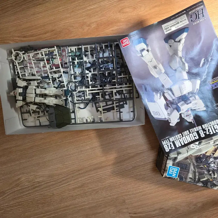 [BUNJANG] HG Gundam EZ-8 Action Figure Model Kit (Assembled) / HG 건담 EZ-8 프라모델 ( 조립 상태 )
