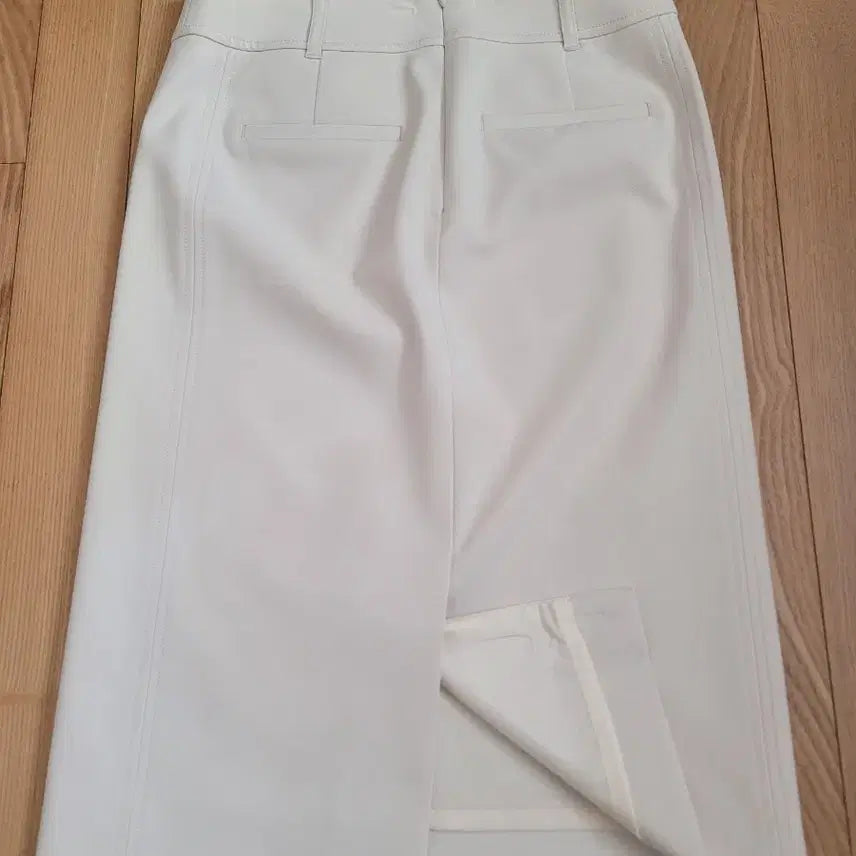 [BUNJANG] Hazzys H-Line Chino Skirt / 헤지스 H라인 치노 스커트
