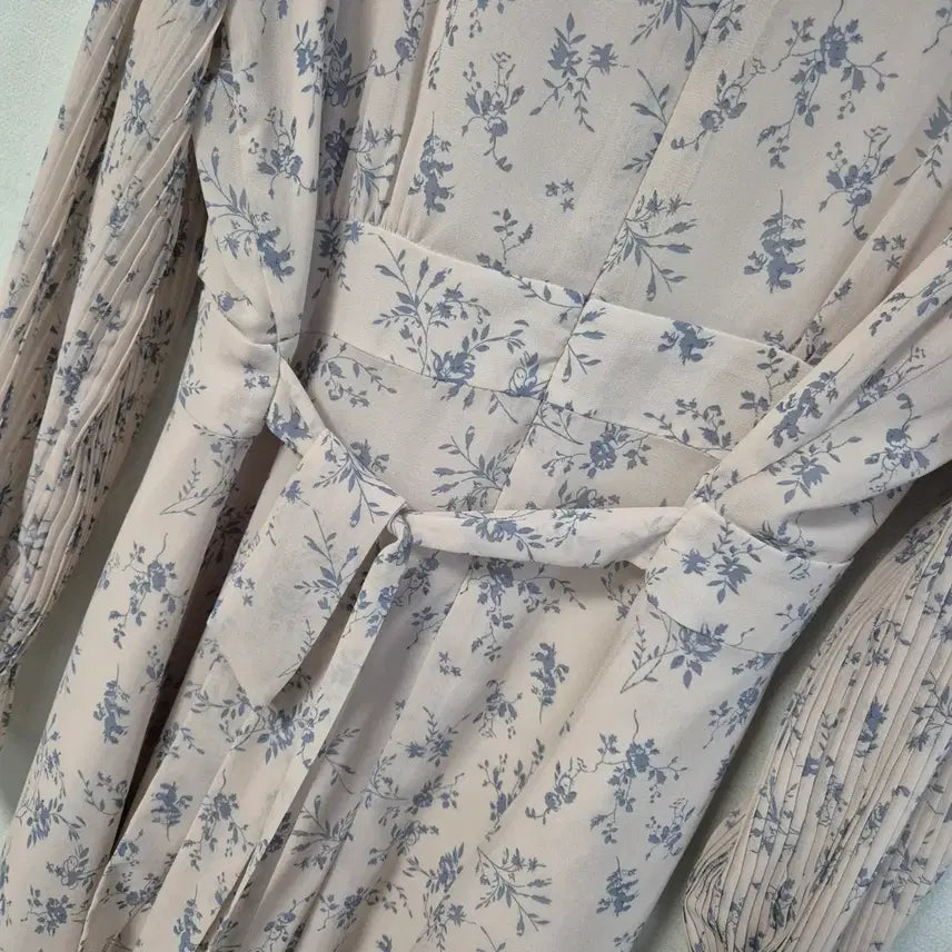 [BUNJANG] RIRIN&amp;CO Floral Pattern Long Dress / RIRIN&amp;CO 플라워 패턴 롱 원피스