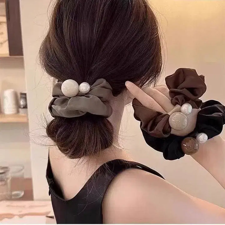 [BUNJANG] Hair Scrunchie with Pearl Accent / 진주 포인트 곱창 머리끈 / 헤어 끈 머리끈 고무줄
