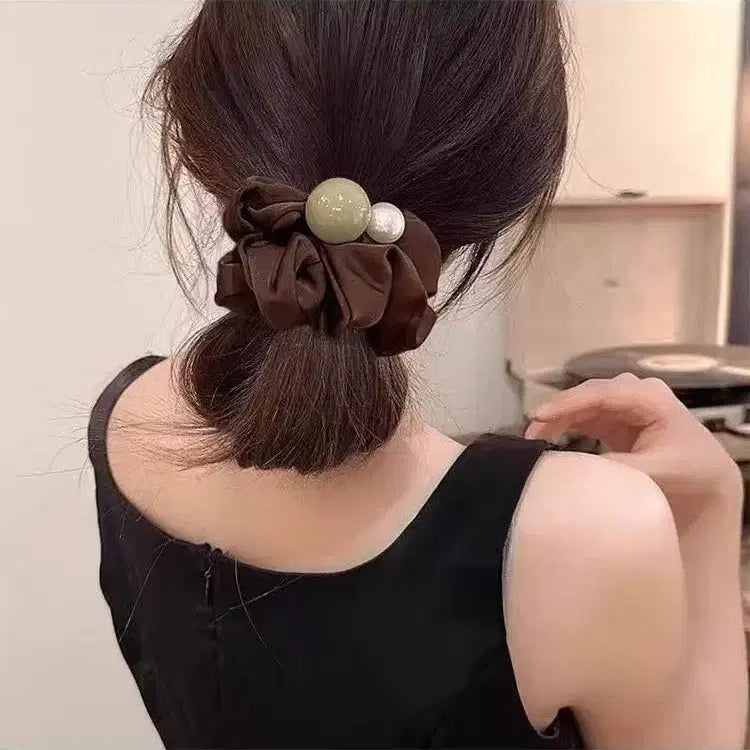 [BUNJANG] Hair Scrunchie with Pearl Accent / 진주 포인트 곱창 머리끈 / 헤어 끈 머리끈 고무줄