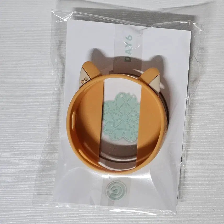 [SOLD OUT] 데이식스 쁘띠멀즈 워치 링커버 영케이