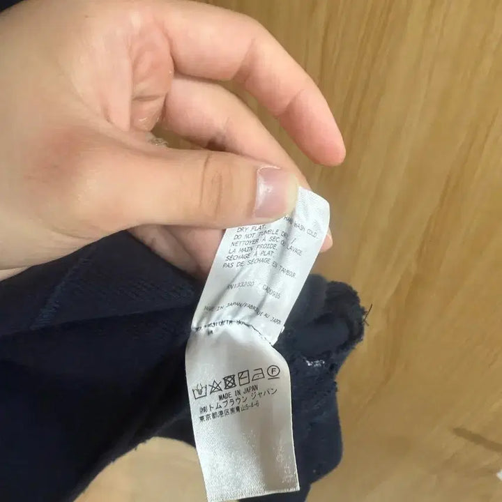 [SOLD OUT] 톰브라운 사선완장 네이비 맨투맨 4사이즈
