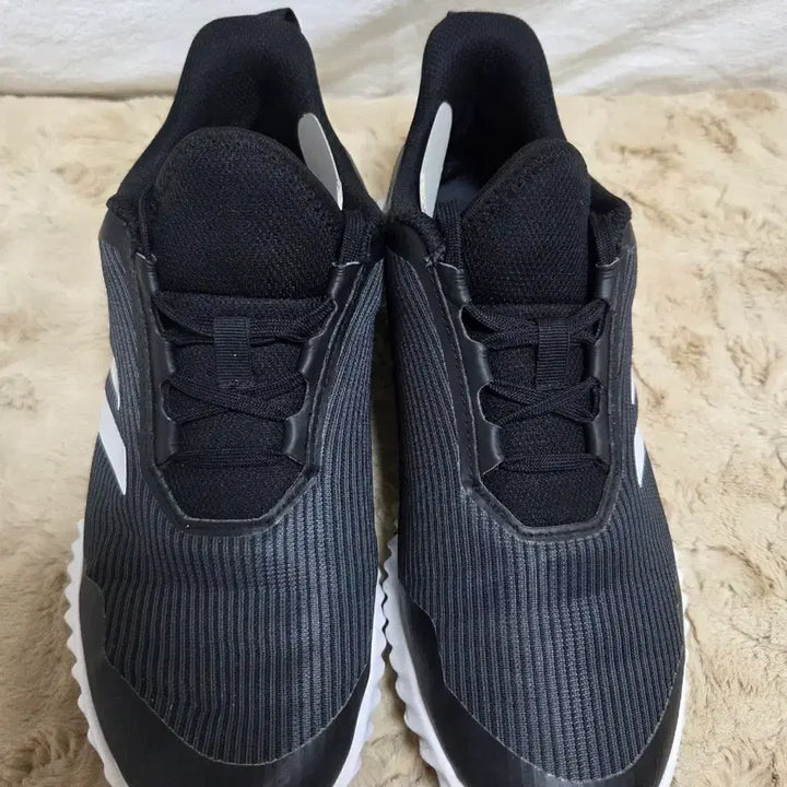 [BUNJANG] Adidas Black Trekking Shoes / 아디다스 검정색 운동화