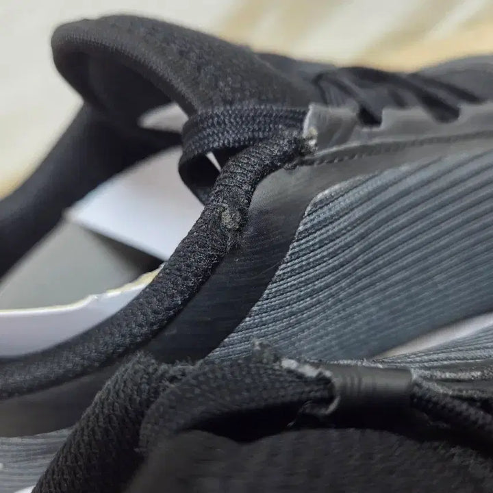 [BUNJANG] Adidas Black Trekking Shoes / 아디다스 검정색 운동화